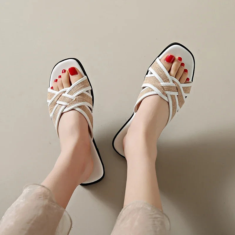 Fashion slippers 2025 summer new fashion versatile brand design flat non-slip slippers outdoor casual comfortable women's shoes