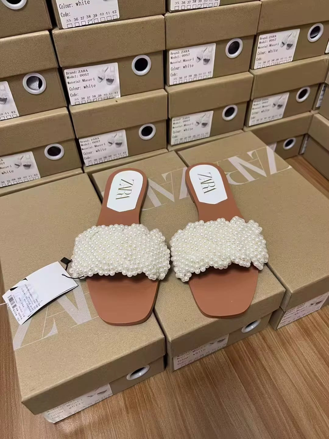 Elegant Pearl Strap Flat Sandals – Luxury Summer Slide