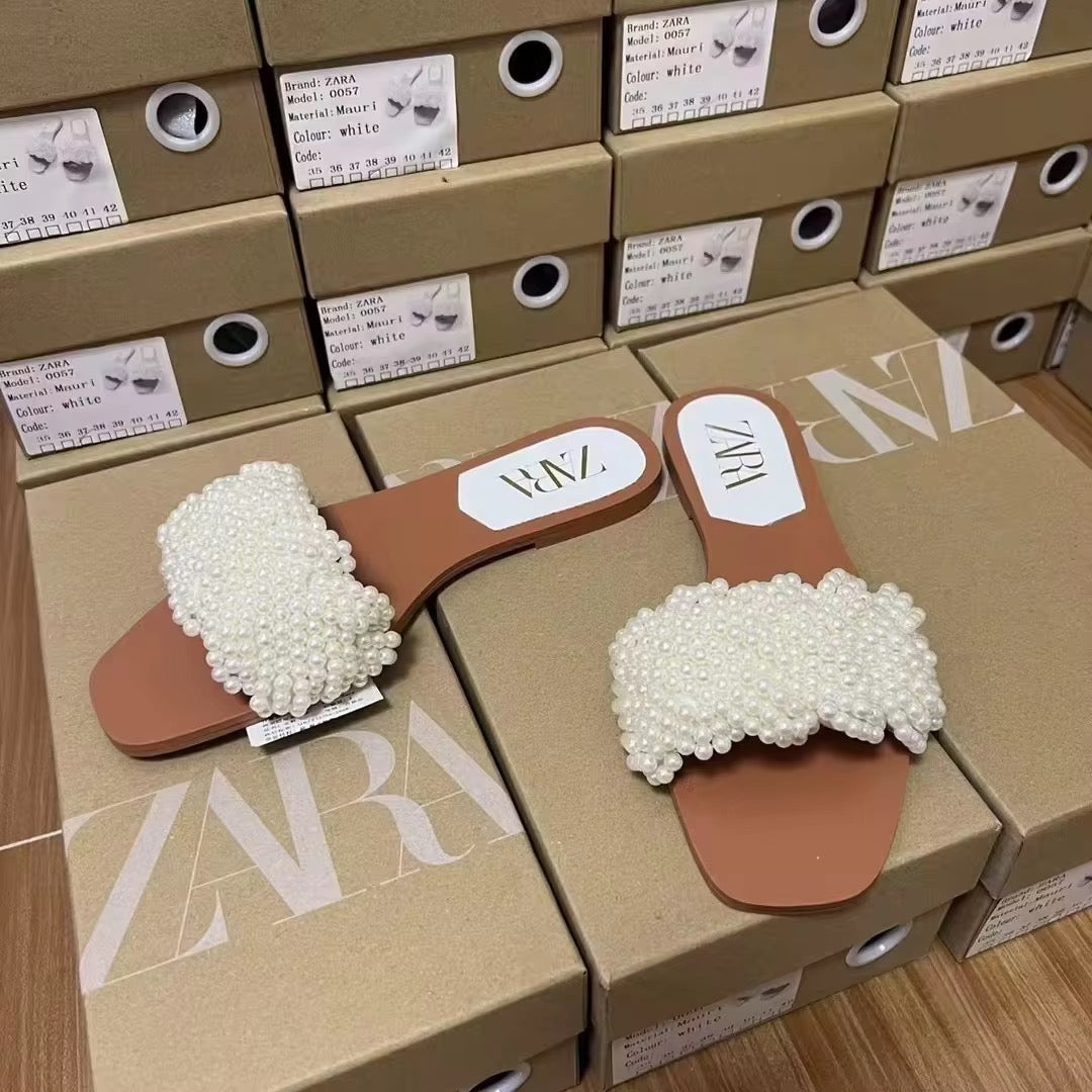 Elegant Pearl Strap Flat Sandals – Luxury Summer Slide