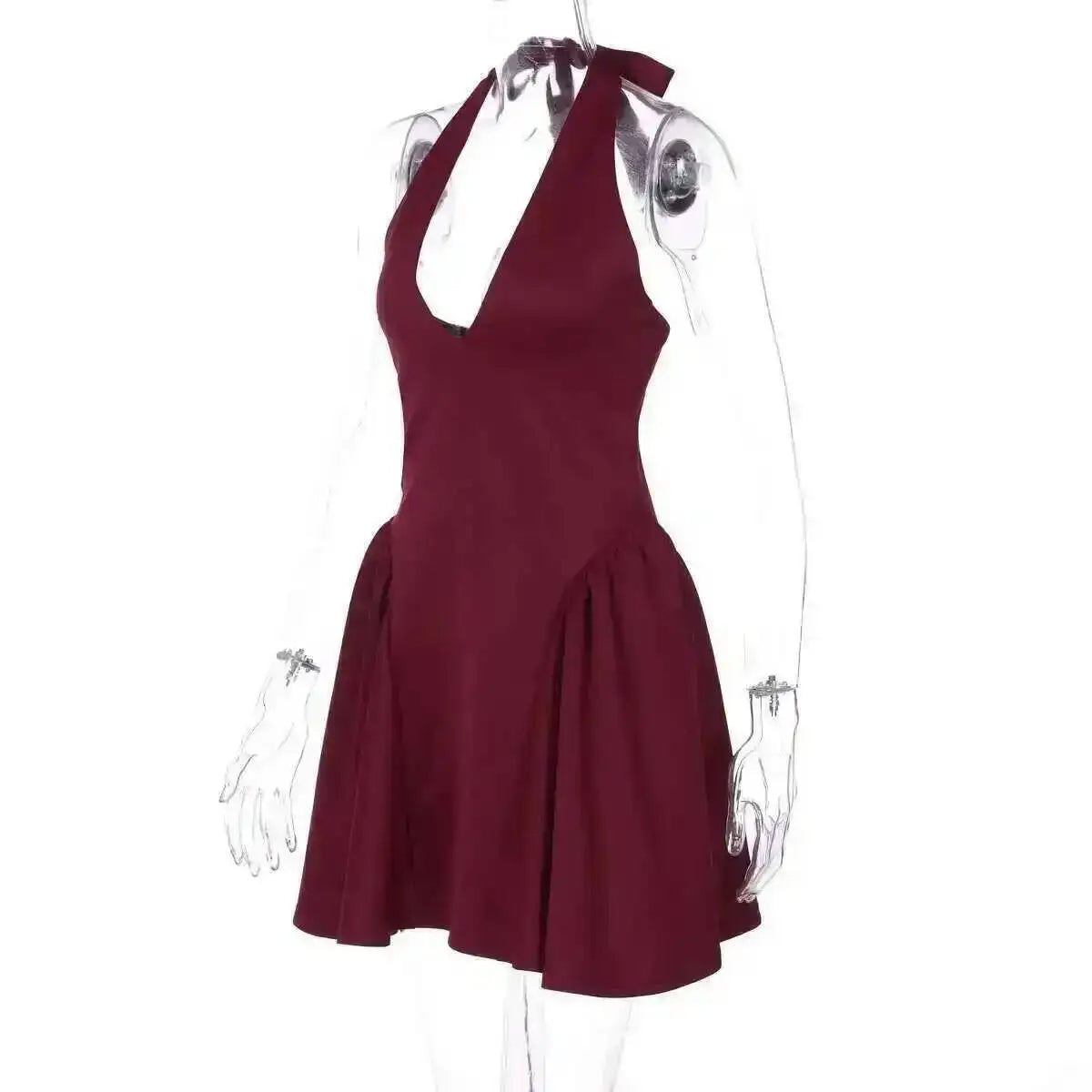 Robe plissée trapèze à taille cintrée, style Townlike, mini dos nu, col V, idéale pour l'été 2024 et les soirées sexy en boîte de nuit.