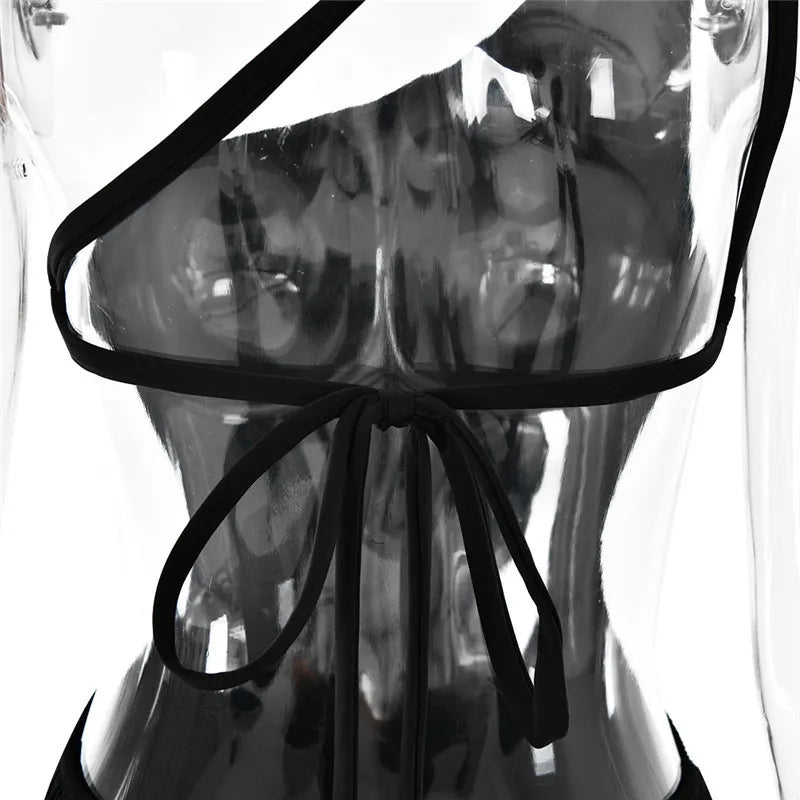 Robe maxi sexy Mozision à une épaule, col diagonal et dos nu, style peignoir, sans manches, fendue jusqu'à la cuisse.