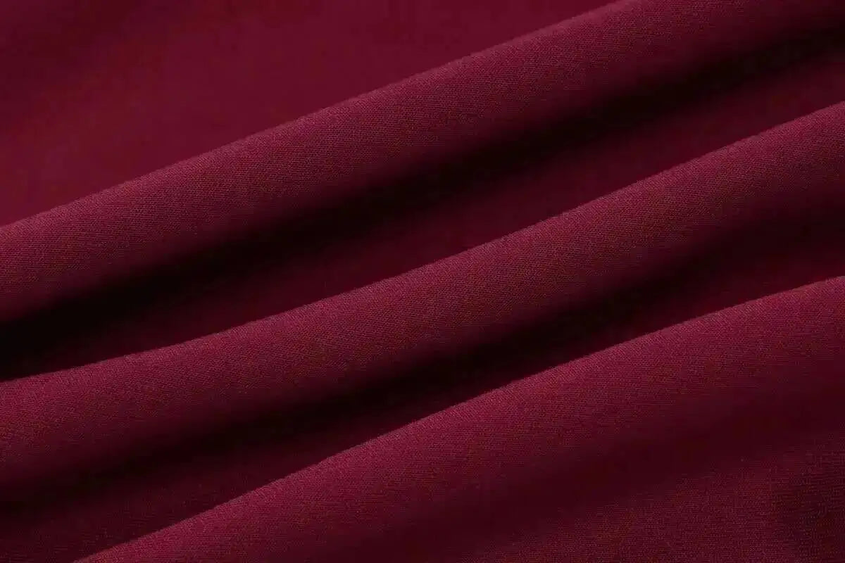 Robe plissée trapèze à taille cintrée, style Townlike, mini dos nu, col V, idéale pour l'été 2024 et les soirées sexy en boîte de nuit.
